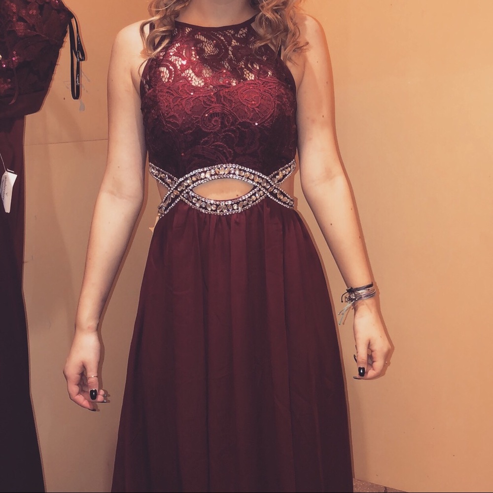 Maroon red prom dress